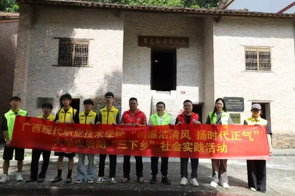 008d94b309074f46986bc846b6f0fe46.jpg 008d94b309074f46986bc846b6f0fe46.jpg