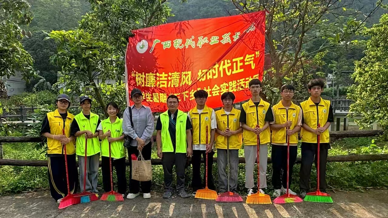 07ec3c62a26d4f5bae25d9ab3fd54037.jpg 07ec3c62a26d4f5bae25d9ab3fd54037.jpg